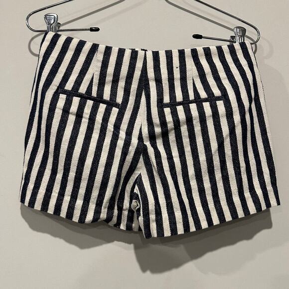 Banana Republic Size 00 Petite Mid Rise Chino Shorts Beach Striped Black White - Picture 2 of 13